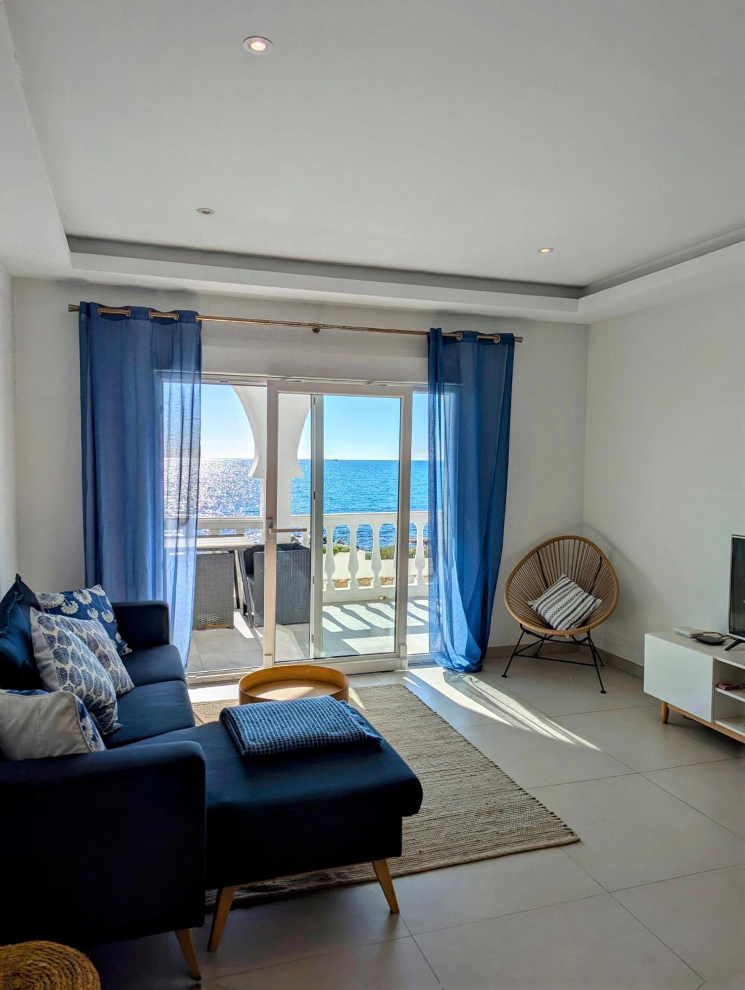 Rise & Shine Beachfront La Cala ลากาลาเดมิฮาส ภายนอก รูปภาพ